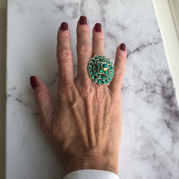 Turquoise Flower Ring - Picture 3 of 3
